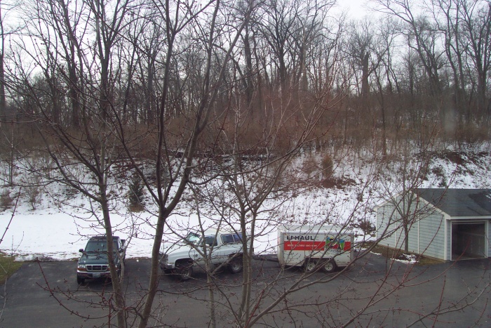 Pas vraiment l'appart, mais presque.. La vue du balcon, le lendemain de mon arrivee a St. Louis apres 1,500kms de camion avec l'enorme remorque!